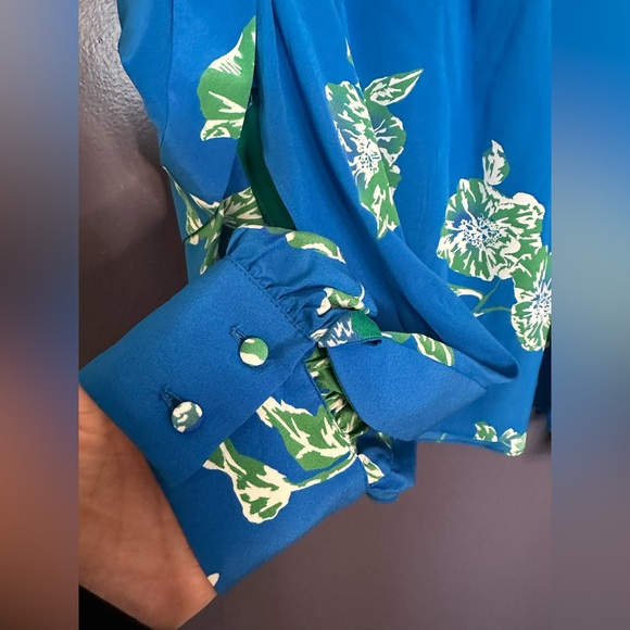 TANYA TAYLOR Open Shoulder Floral Silk Blouse NWOT Size 8 - Picture 10 of 10